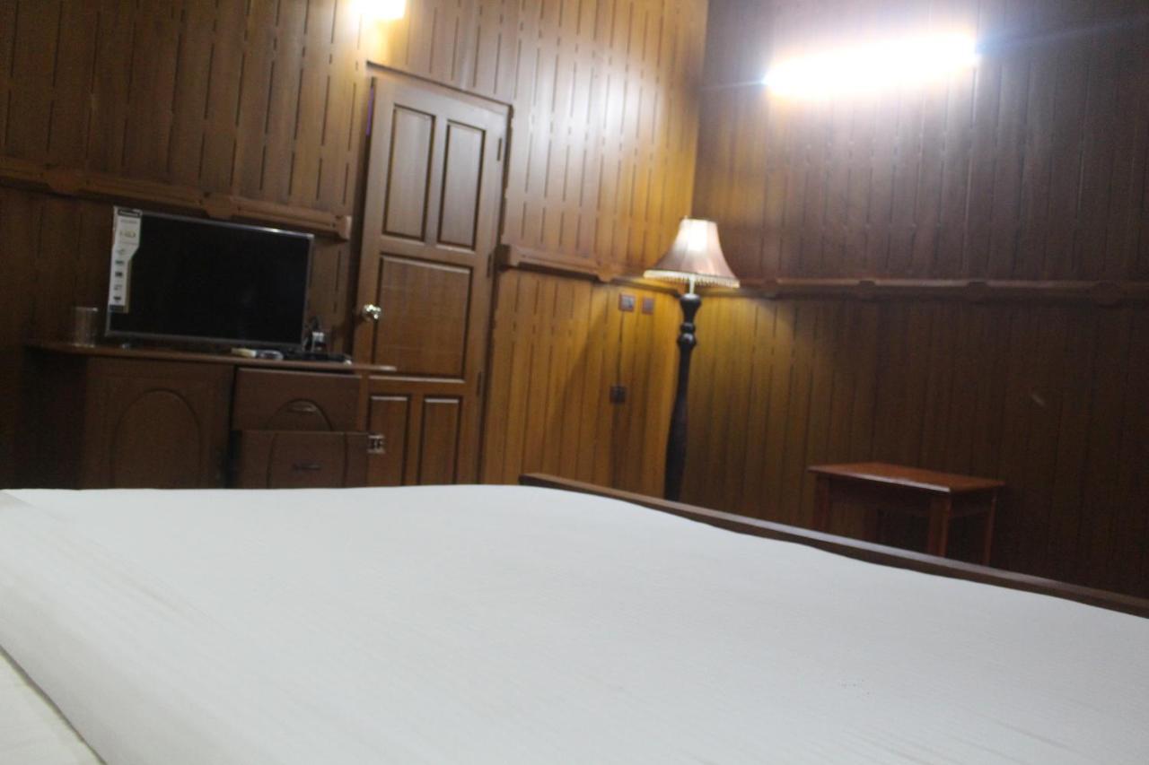 Nikhil Ayurvedic Heritage Hotel วาร์คาลา ภายนอก รูปภาพ